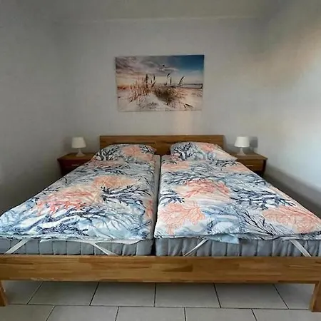 Strandhuepfer Auf Der Insel Fehmarn Apartment