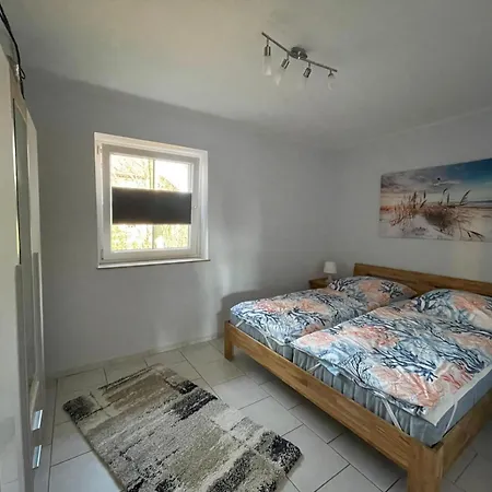 Strandhuepfer Auf Der Insel Fehmarn Apartment